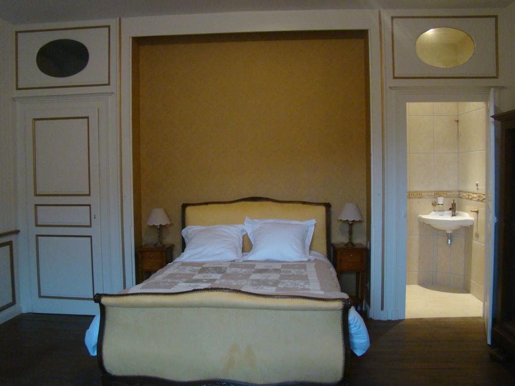 Bed and Breakfast Gentilhommière Eaux Bleues à Ecot-la Combe Extérieur photo